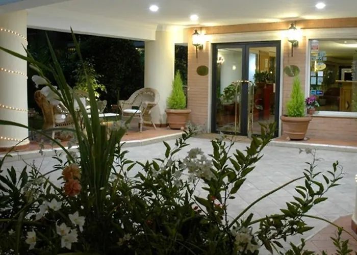 Aurora Garden Roma